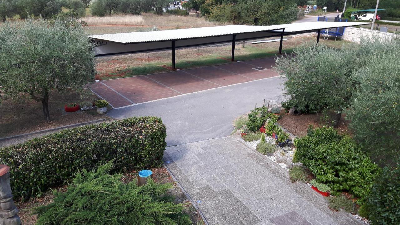 Apartments & Rooms Villa Adamovic Umago Exterior foto